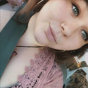 Meet your Posher, Deana